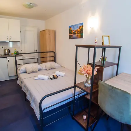 Studio Apartment Cozy Box Mostar Exterior foto